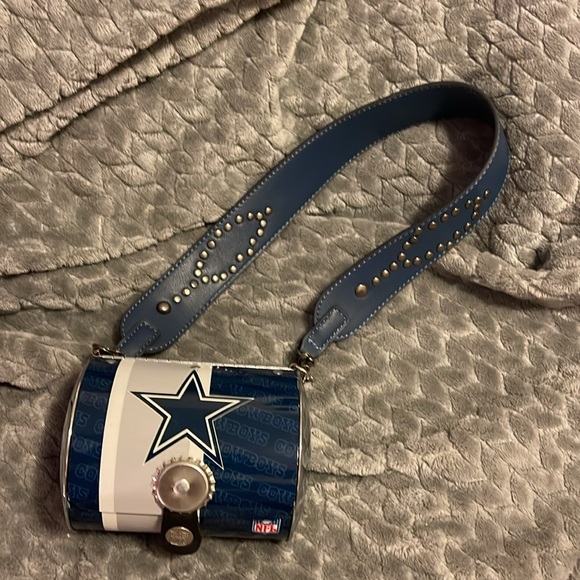 ProFANity Dallas Cowboys metal purse unopened certificate of authenticity - Picture 5 of 7